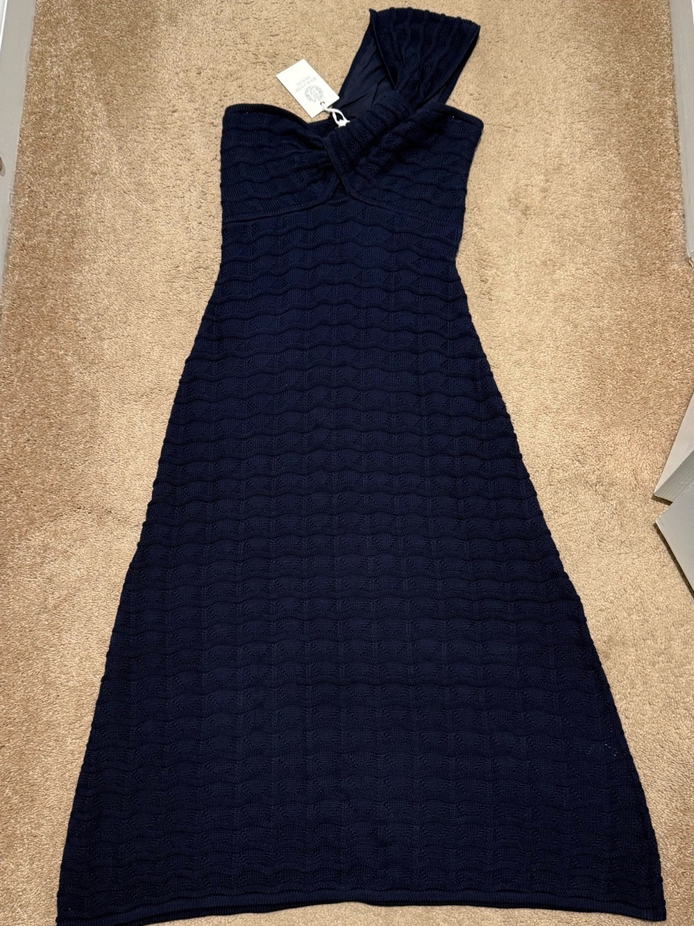 NWT Tuckernuck HYACINTH HOUSE
Navy Knit One Shoulder Nicole Midi Dress Sz Small - Picture 7 of 13